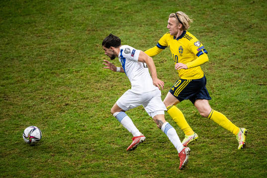 Marious Vrousai of Greece and Emil Forsberg of Sweden