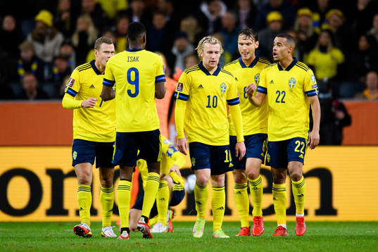 Viktor Claesson , Alexander Isak , Emil Forsberg , Albin