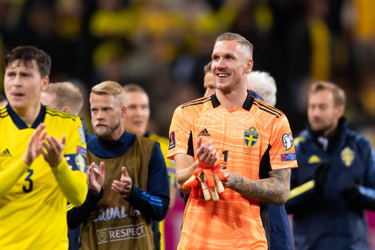 Goalkeeper Robin Olsen of Sweden celebrates