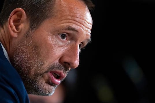 Head coach John van't Schip of Greece