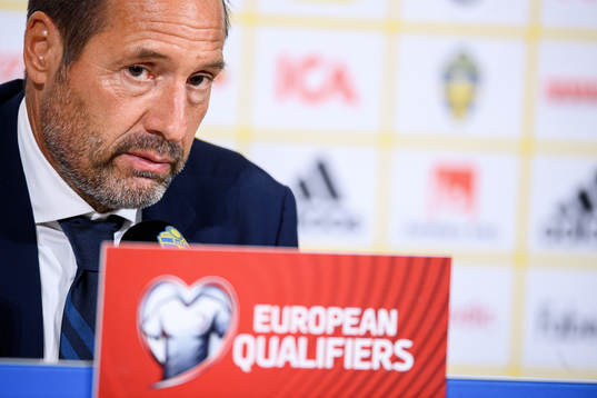 Head coach John van't Schip of Greece