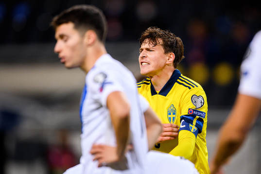 Victor Nilsson Lindelöf of Sweden reacts