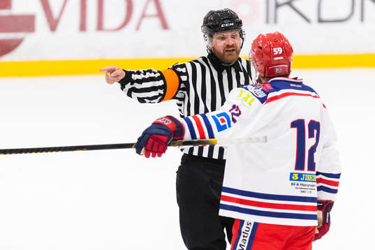 Tyringes Fredrik Hansson utvisas