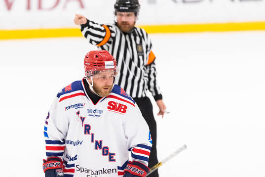 Tyringes Fredrik Hansson utvisas