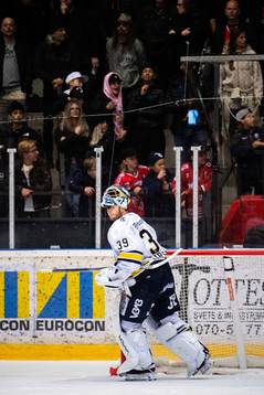 s målvakt Filip Larsson