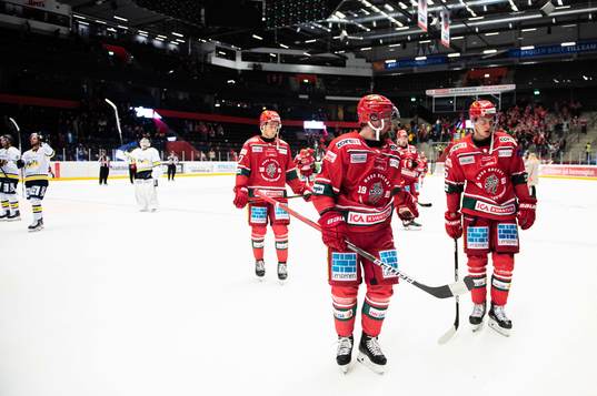 Modos Hugo Styf, Emil Wahlberg och Filip Sveningsson deppar