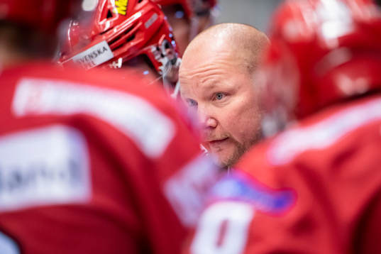 Modos assisterande tränare Jonas Holmström