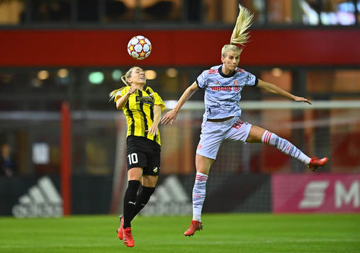 Sofia Jakobsson of Bayern Muenchen and Elin Rubensson of