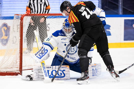Leksands målvakt Kasimir Kaskisuo och Brynäs Linus Ölund