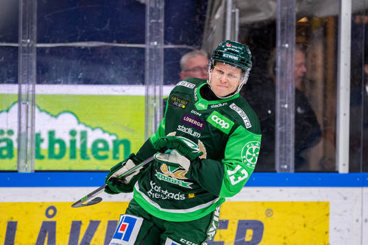 Färjestads Daniel Viksten deppar