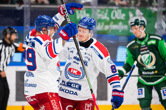 Oskarshamns Fredrik Olofsson jublar