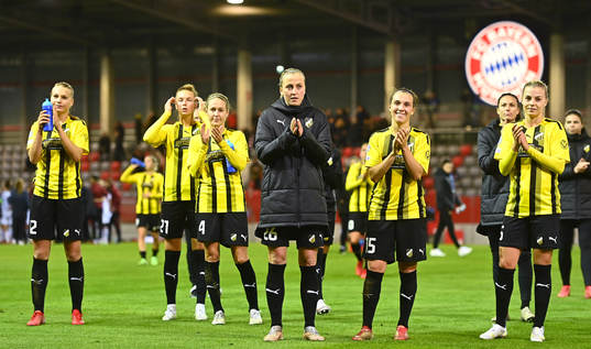 Bläddra bland fler bilder av Football, UEFA Women's Champions League, Bayern Muenchen - Häcken