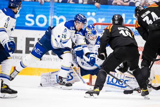 Leksands Patrik Norén och Leksands målvakt Kasimir