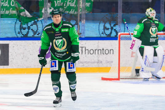 Färjestads Daniel Viksten deppar