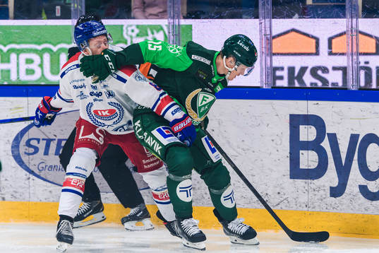 Oskarshamns Fredrik Olofsson och Färjestads Gustav Rydahl