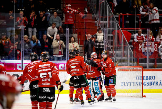 Örebrojubel vid målvakt Jhonas Enroth