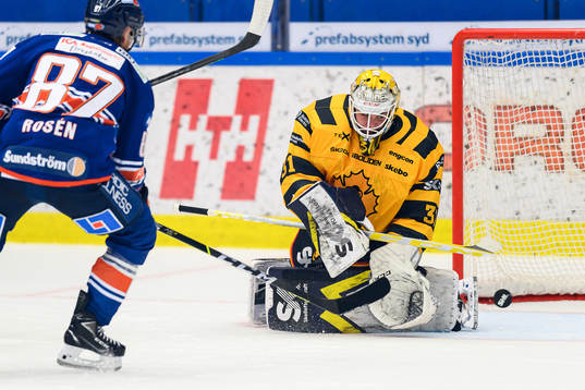 Skellefteås målvakt Strauss Mann