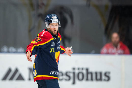 Djurgårdens Peter Holland får matchstraff