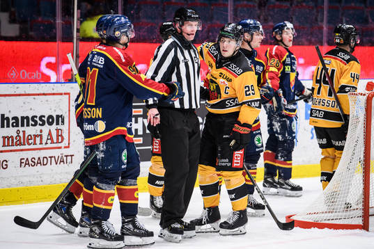 Djurgårdens Linus Andersson och Luleås Erik Gustafsson