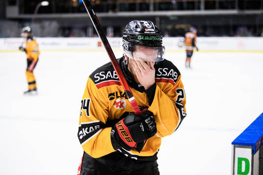 Luleås Brendan Shinnimin har ont