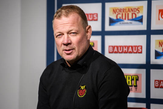 Luleås Assisterande tränare Henrik Stridh på