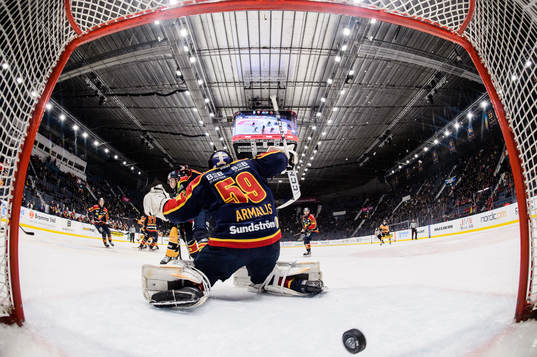 Djurgårdens målvakt Mantas Armalis släpper in 0-1
