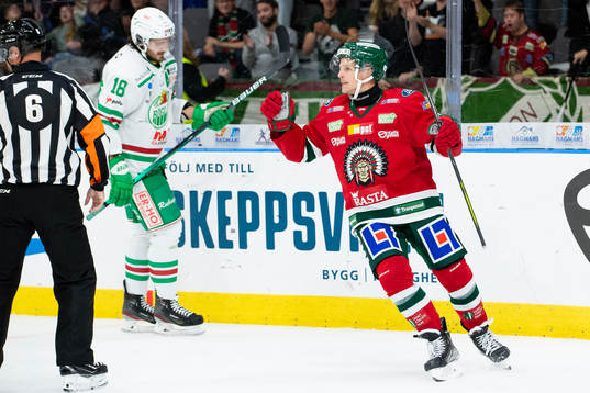 Frölundas Max Friberg jublar