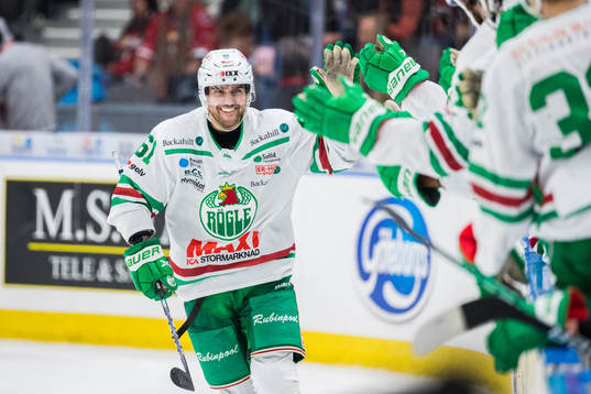 Rögles Ludvig Larsson jublar
