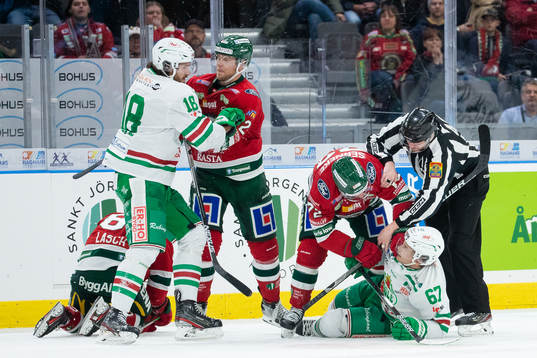 Frölundas Ryan Lasch liggande