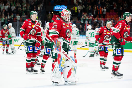 Frölundas målvakt Matthew Tomkins deppar