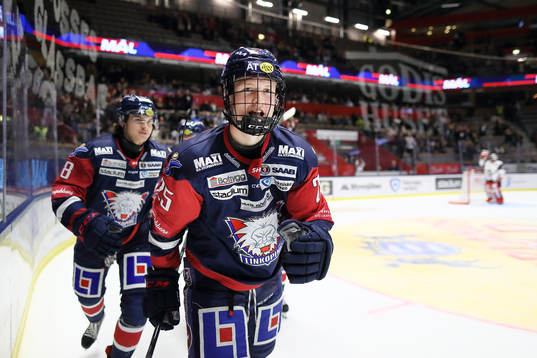 Linköpings Filip Bystedt jublar