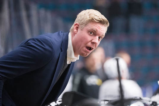 s tränare Anton Blomqvist