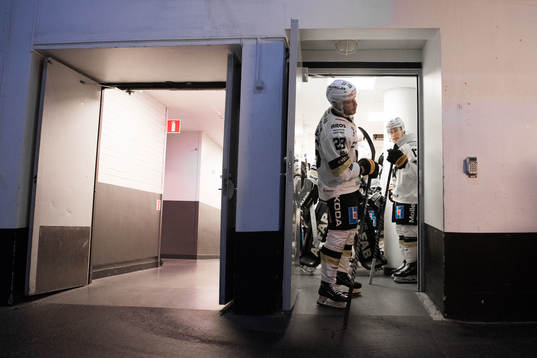 Västerås Lukas Zetterberg och William Wikman innan