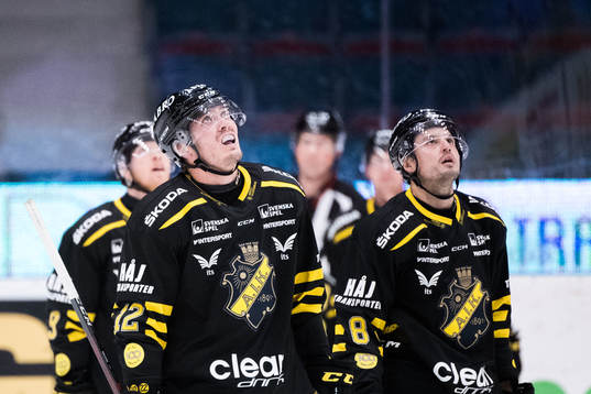 s Max Lindholm och Alexander Deilert deppar