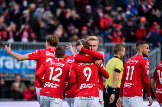 Degerfors Johan Bertilsson jublar