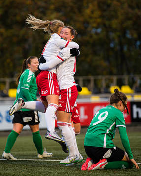 Miriam Vilnes Mjåset of Medkila celebrates