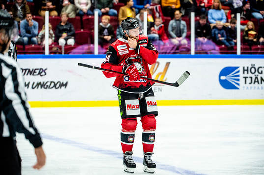 Malmö Redhawks Carl Söderberg får matchstraff och får