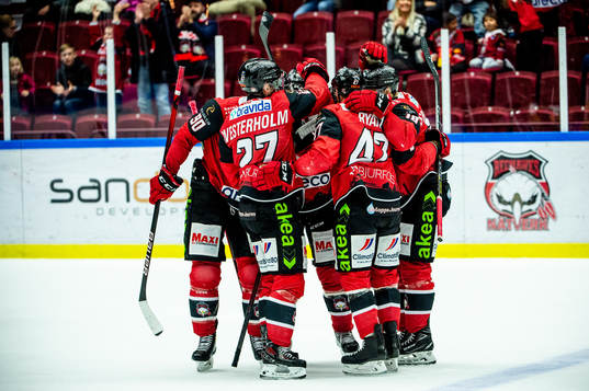 Malmö Redhawks Marcus Sylvegård jublar