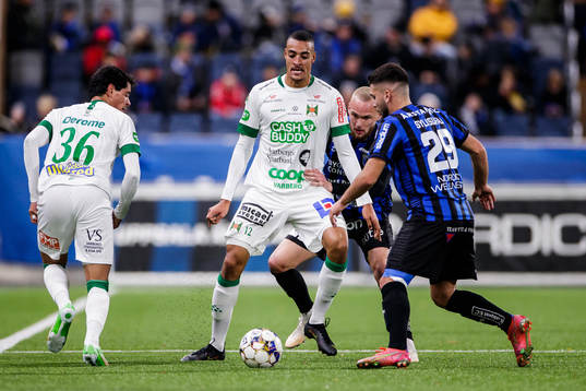 Varbergs Simon Karlsson Adjei och Sirius Edi Sylisufaj
