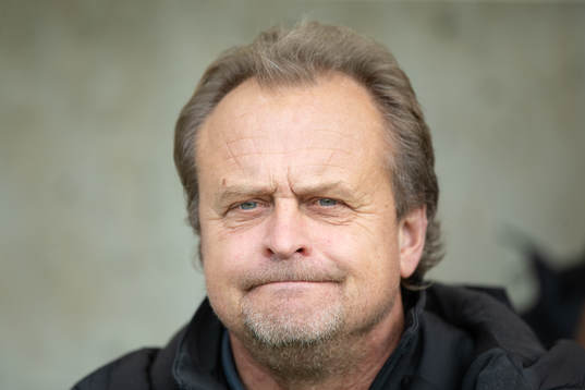Värnamos tränare Jonas Thern innan fotbollsmatchen i