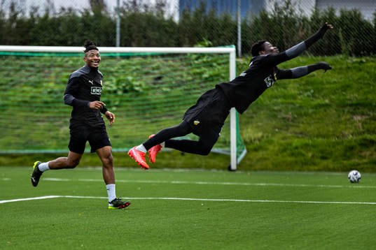 Häckens Yannick Armel Assiedou Adjoumani och Franklin Tebo