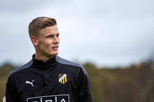 Häckens målvakt Johan Brattberg träning