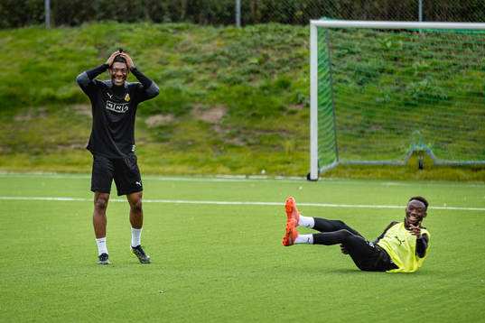 Häckens Franklin Tebo och Yannick Armel Assiedou