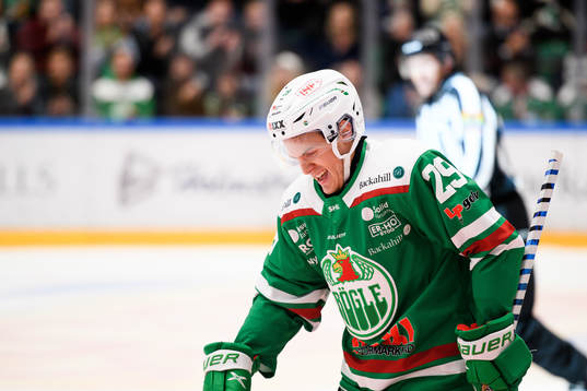 Rögles Tyler Kelleher har ont