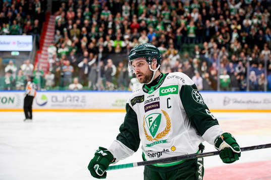 Färjestads Mikael Wikstrand deppar
