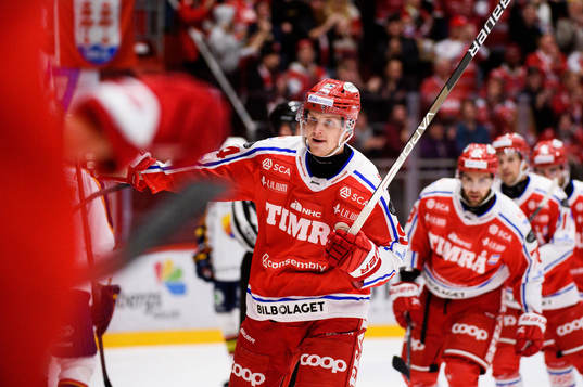 Timrås Sebastian Hartmann jublar