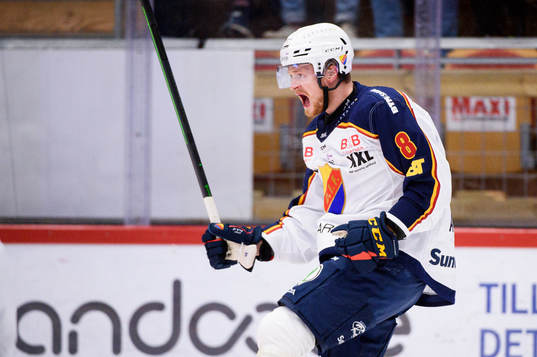 Djurgårdens Linus Arnesson jublar