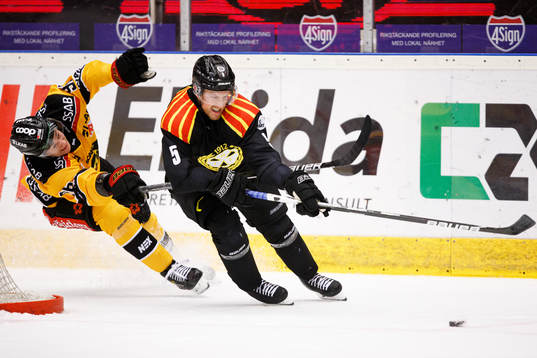 Luleås Pontus Andreasson och Brynäs Chay Genoway