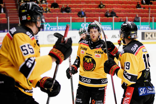 Luleås Brendan Shinnimin jublar