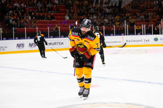 Luleås Linus Fröberg har ont